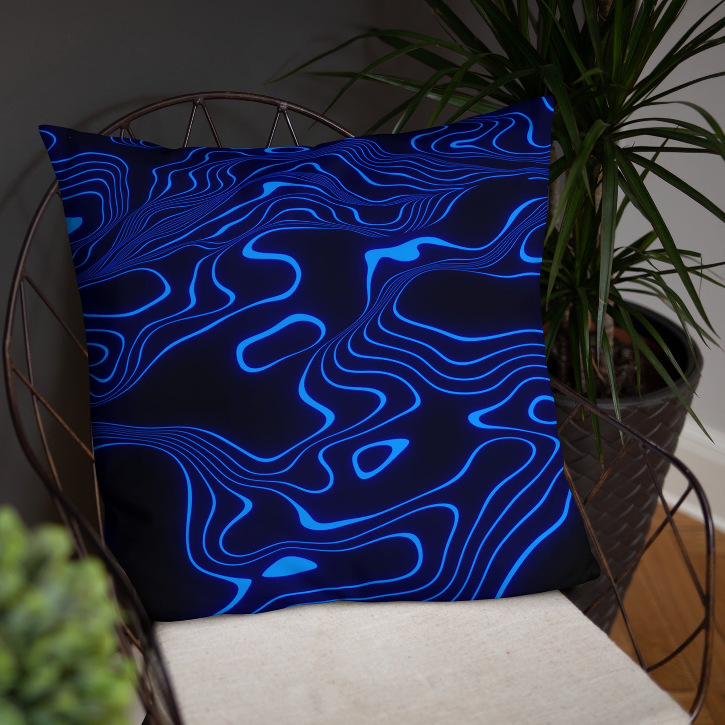 CONTOURS-3 Decorative Pillow